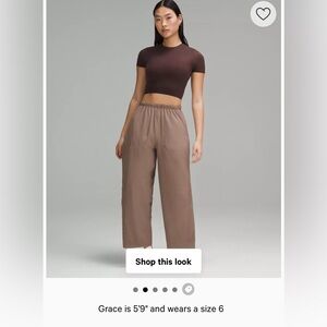 Lululemon Lightweight Mid-Rise Barrel-Leg Cropped Pant Size 6 In Taupe